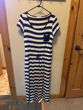 Coco Main - Striped Navy and White Short-Sleeve Maxi Dress
